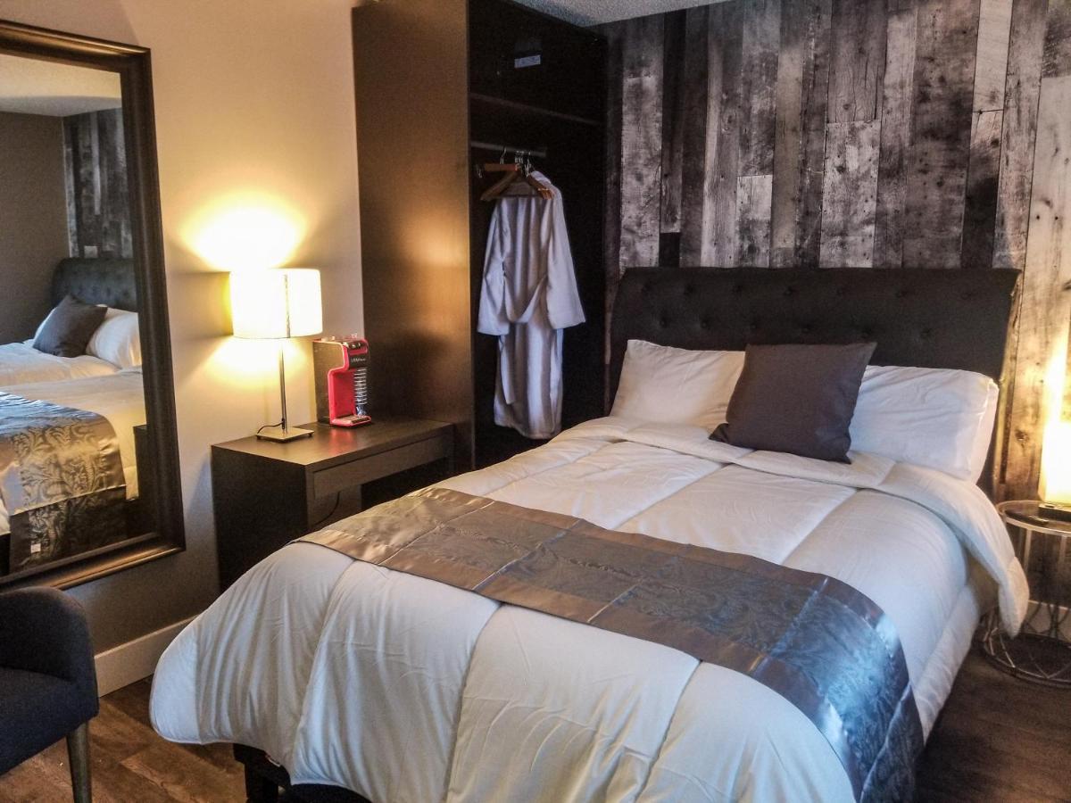 7 Day'S Hotel Lamont Dış mekan fotoğraf